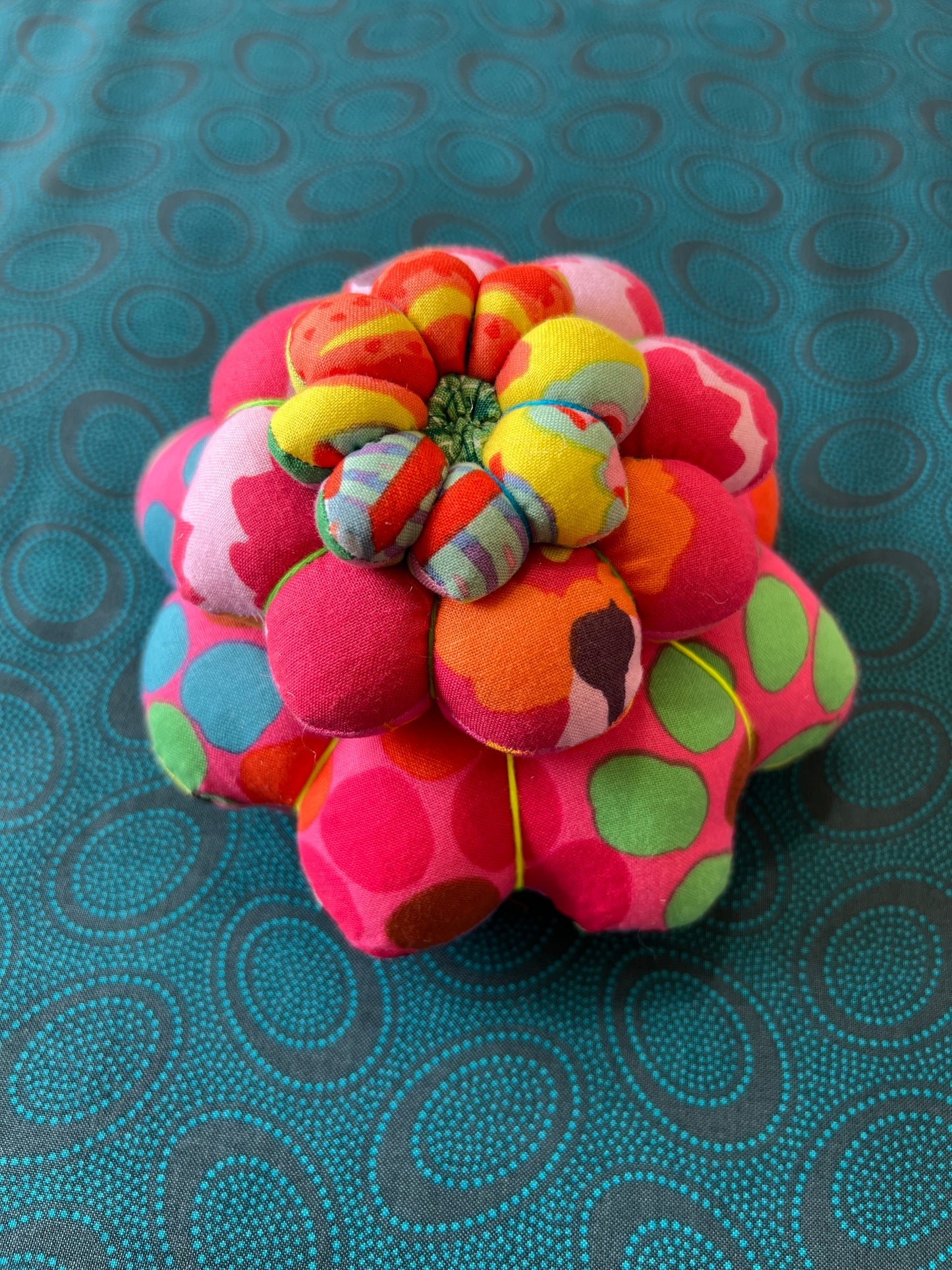 KAFFE FASEETT COLLECTIVE - PIN CUSHIONS || KF001.KAFFE1