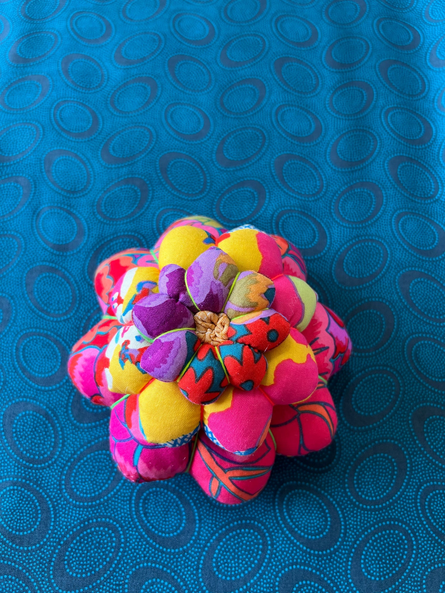 KAFFE FASEETT COLLECTIVE - PIN CUSHIONS || KF001.KAFFE1